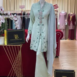 Kebaya Roselea MINT GREEN